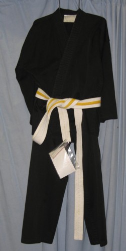 Karate Ghi Costume Size Child 10 - 14