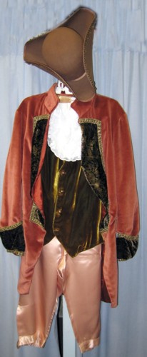 Eighteenth Century Man Costume Chest 40-44