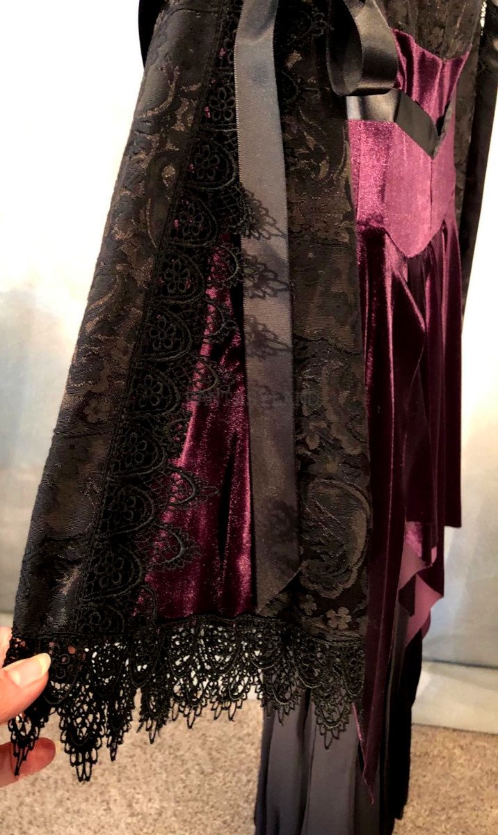 Gothic Marie D'Veaux Costume Black & Purple Size MD long