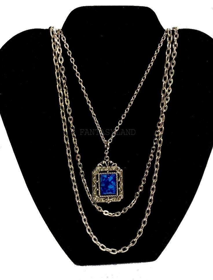1970 Sarah Coventry Silver Tone Blue Stone Pendant Necklace