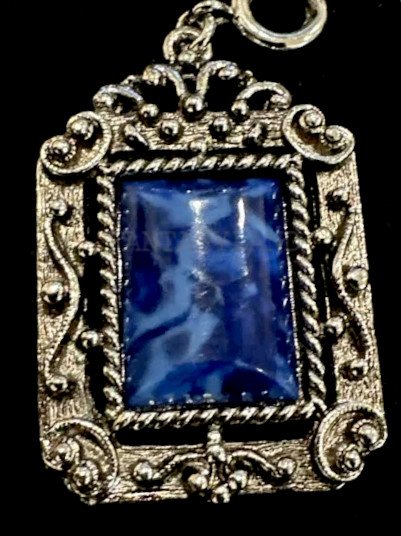 1970 Sarah Coventry Silver Tone Blue Stone Pendant Necklace